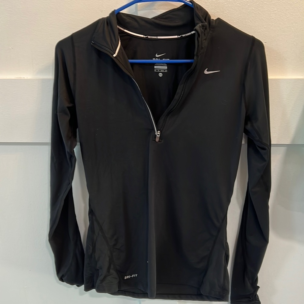 Nike dry fit running top